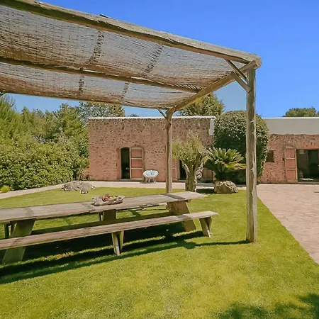Agroturismo La Bet Santa Eulalia del Río